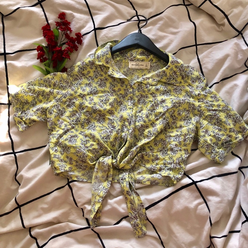 Abercrombie Front Tie Floral Shirt